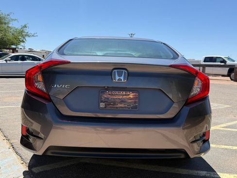 Used 2016 Honda Civic EX image 6