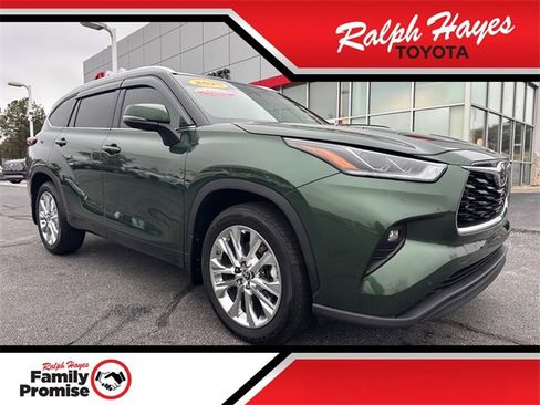 Used 2025 Toyota Highlander Limited image 1