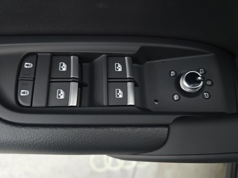 Used 2022 Audi Q5 2.0T Premium w/ Convenience Package image 28