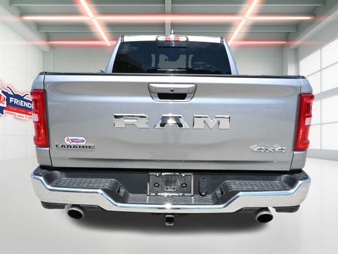 Used 2025 RAM 1500 Laramie AWD/4WD image 42