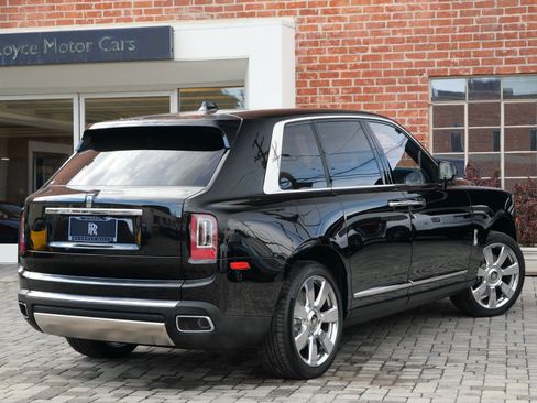 Certified 2024 Rolls-Royce Cullinan image 2