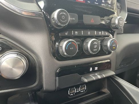 Used 2024 RAM 1500 Laramie image 7