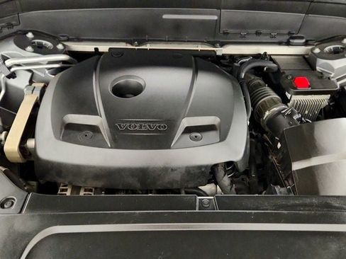 Used 2019 Volvo XC90 T6 Momentum w/ Protection Package Premier AWD/4WD image 26