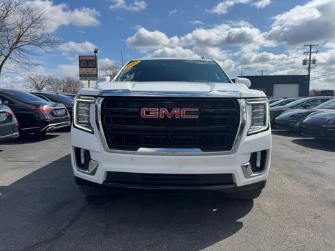 Used 2024 GMC Yukon XL SLE w/ Gmc Pro Safety Plus Package AWD/4WD image 10