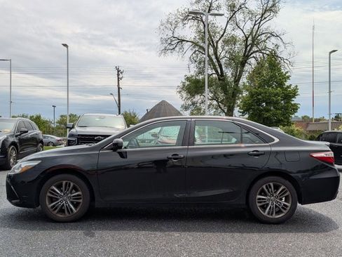 Used 2017 Toyota Camry SE image 8