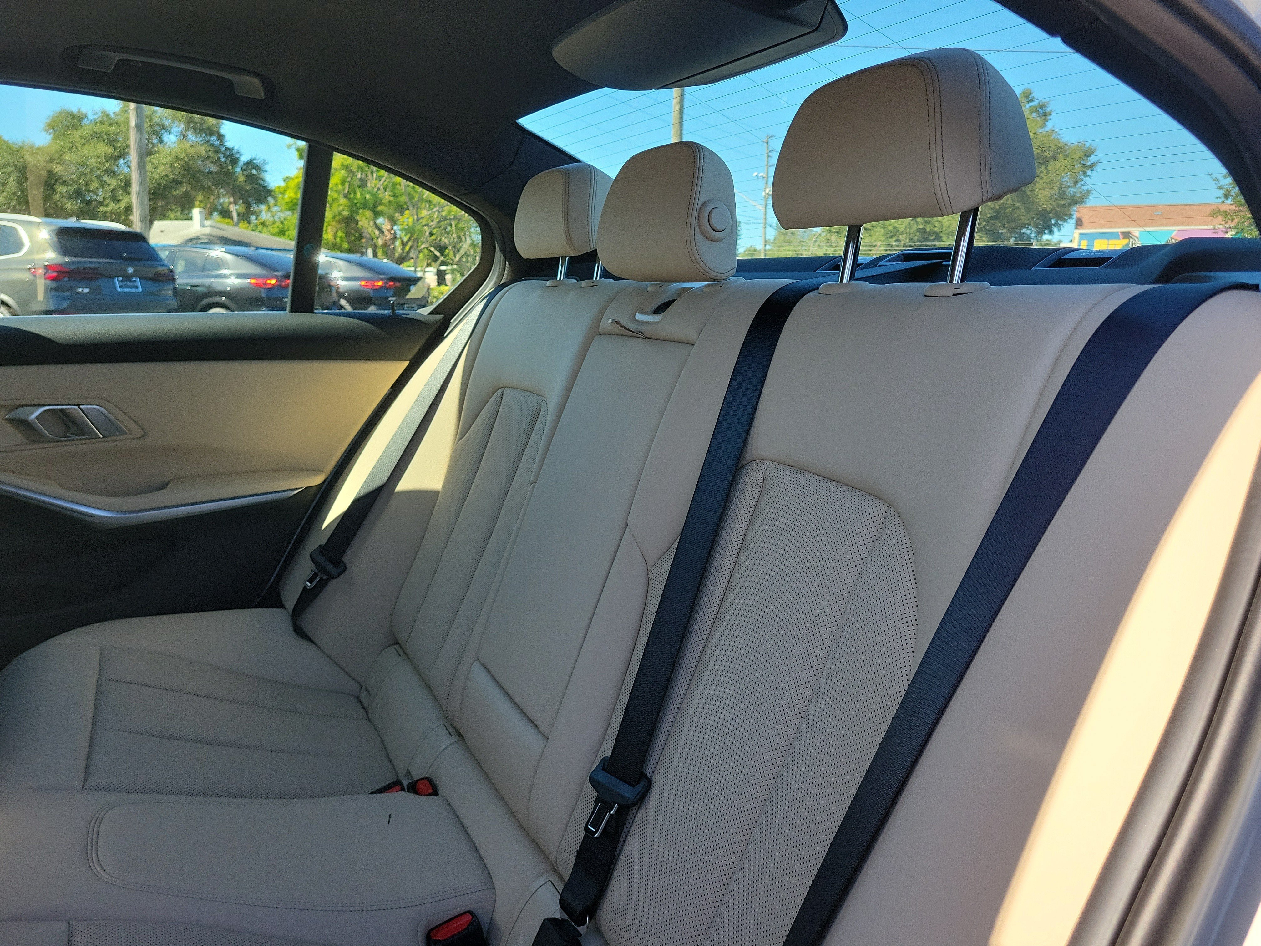 New 2026 BMW 330i Sedan w/ Convenience Package RWD image 8