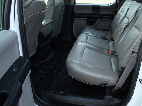 Used 2019 Ford F250 XL w/ Power Equipment Group image 20