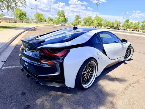 Used 2016 BMW i8 AWD/4WD image 5