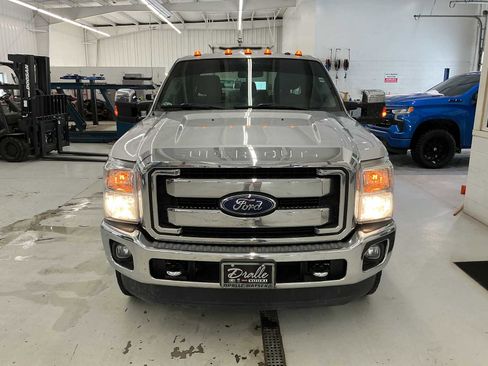 Used 2015 Ford F250 XLT w/ XLT Premium Package image 2