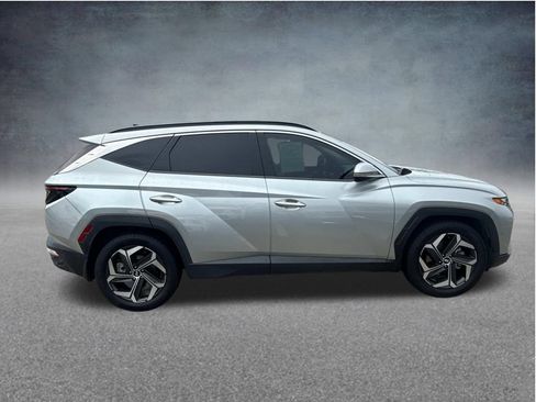 Used 2022 Hyundai Tucson Limited FWD image 11