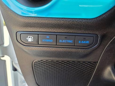 Used 2022 Jeep Wrangler Unlimited Sahara w/ Cold Weather Group AWD/4WD image 30