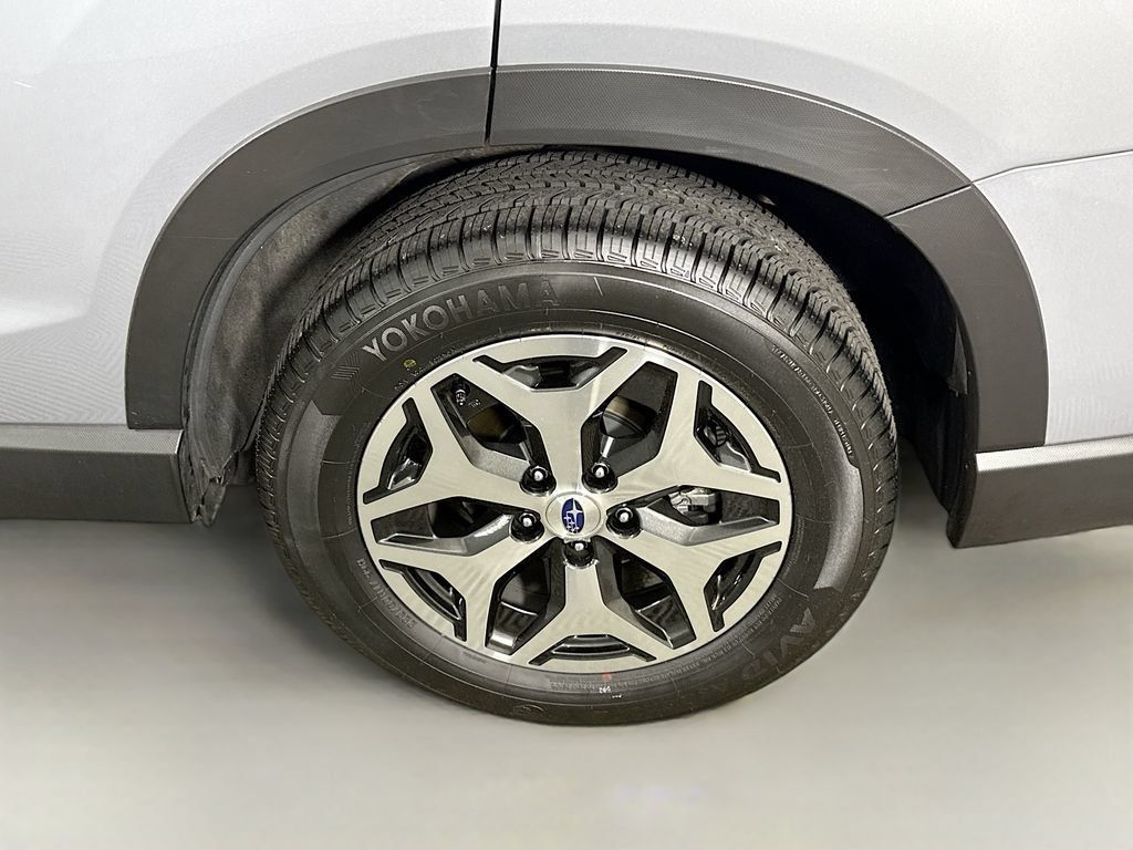 Used 2024 Subaru Forester Premium AWD/4WD image 35