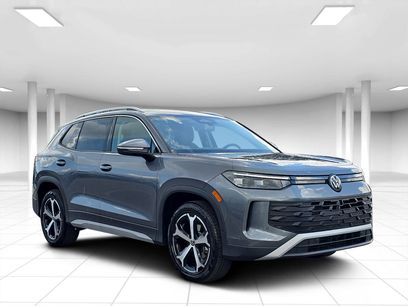 New 2025 Volkswagen Tiguan SE