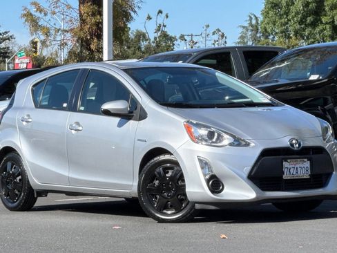 Used 2015 Toyota Prius C One FWD image 2