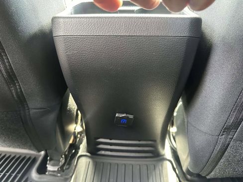 Used 2021 Toyota Tacoma TRD Off-Road w/ Technology Package image 17