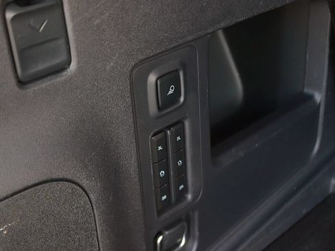 Used 2025 Ford Expedition Active RWD image 19