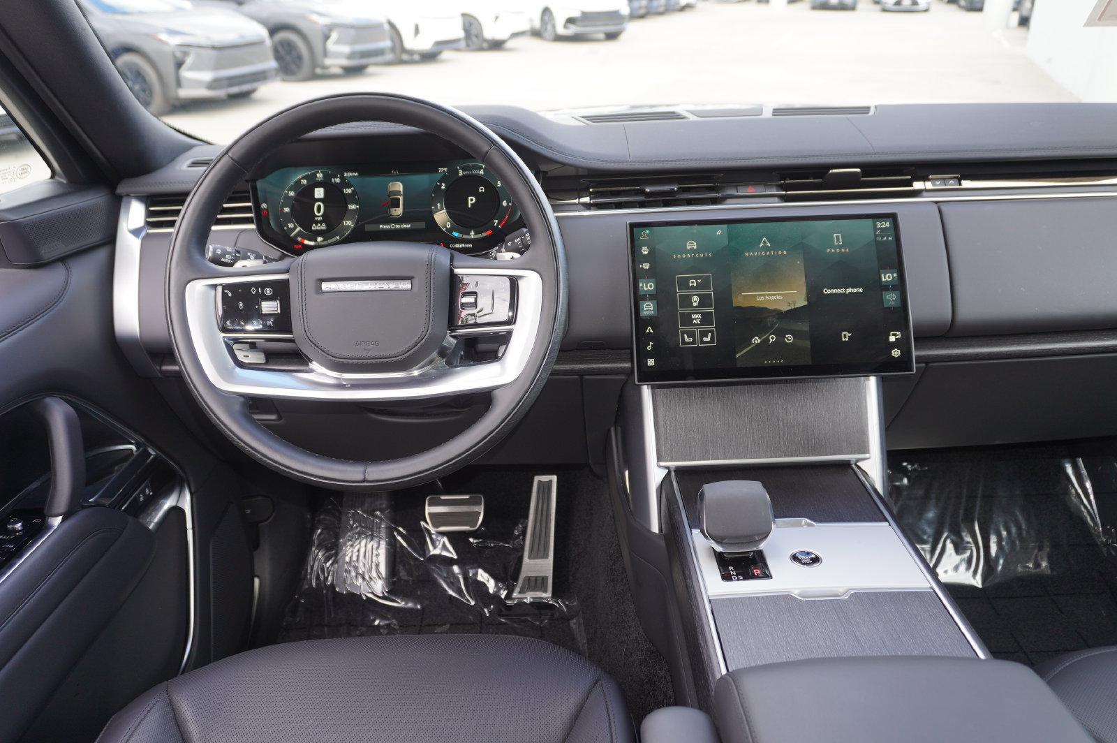 Used 2025 Land Rover Range Rover SE AWD/4WD image 15