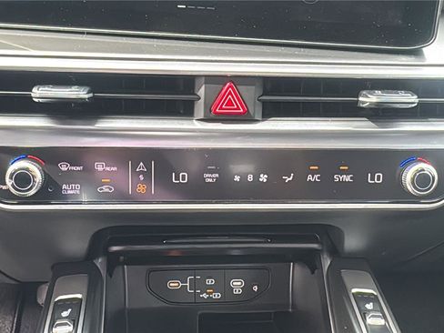 New 2026 Kia Sorento EX FWD image 18