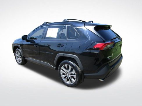 Used 2024 Toyota RAV4 XLE Premium FWD image 4