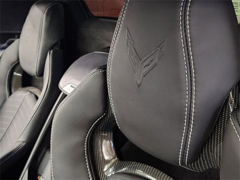 Used 2024 Chevrolet Corvette Stingray w/ Z51 Performance Package image 13