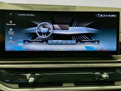 Used 2026 BMW X5 xDrive50e w/ Climate Comfort Package AWD/4WD image 16