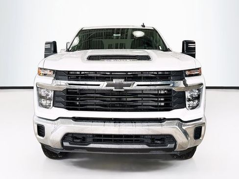New 2026 Chevrolet Silverado 2500 LT image 4