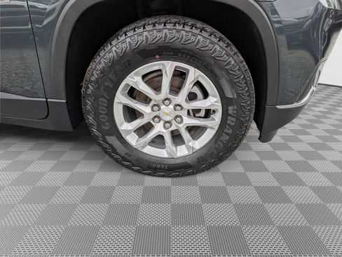 Used 2018 Chevrolet Traverse LT AWD/4WD image 9