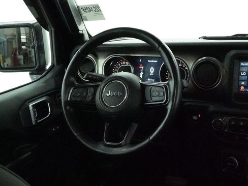 Used 2021 Jeep Wrangler Unlimited Sport image 15