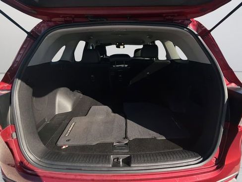 Used 2017 Kia Sorento LX w/ LX Convenience Package image 18