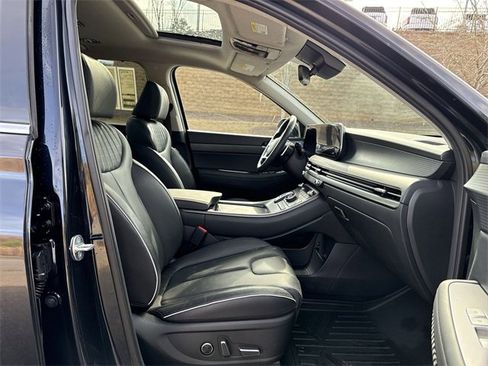 Used 2023 Hyundai Palisade Limited image 28