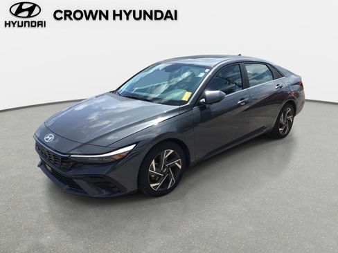 Used 2024 Hyundai Elantra SEL w/ Convenience Package FWD image 1