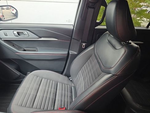 Used 2025 Ford Explorer ST-Line AWD/4WD image 26
