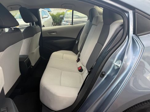 Used 2021 Toyota Corolla LE w/ Carpet Mat Package (TMS) FWD image 16