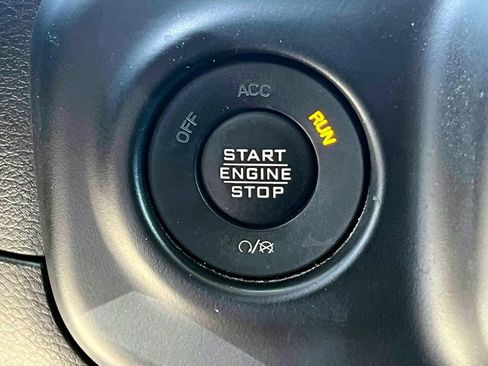 Certified 2022 Jeep Wrangler Unlimited Rubicon w/ Safety Group AWD/4WD image 26