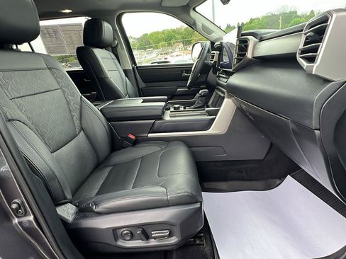Used 2024 Toyota Sequoia SR5 w/ SR5 Premium Package AWD/4WD image 13