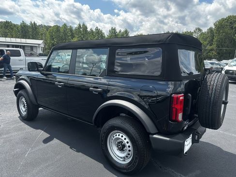 New 2025 Ford Bronco Base image 7