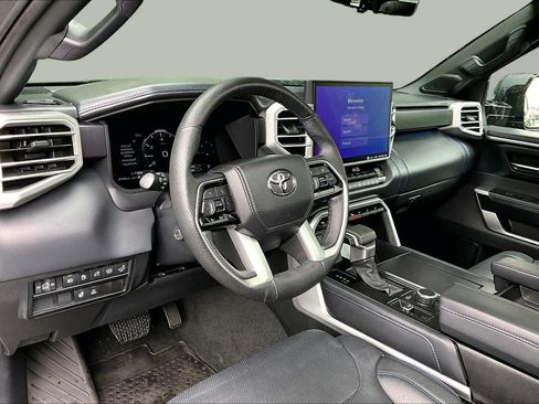 Used 2022 Toyota Tundra Platinum AWD/4WD image 17