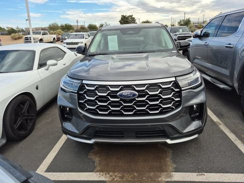 Used 2025 Ford Explorer Platinum w/ Ultimate Package AWD/4WD image 2