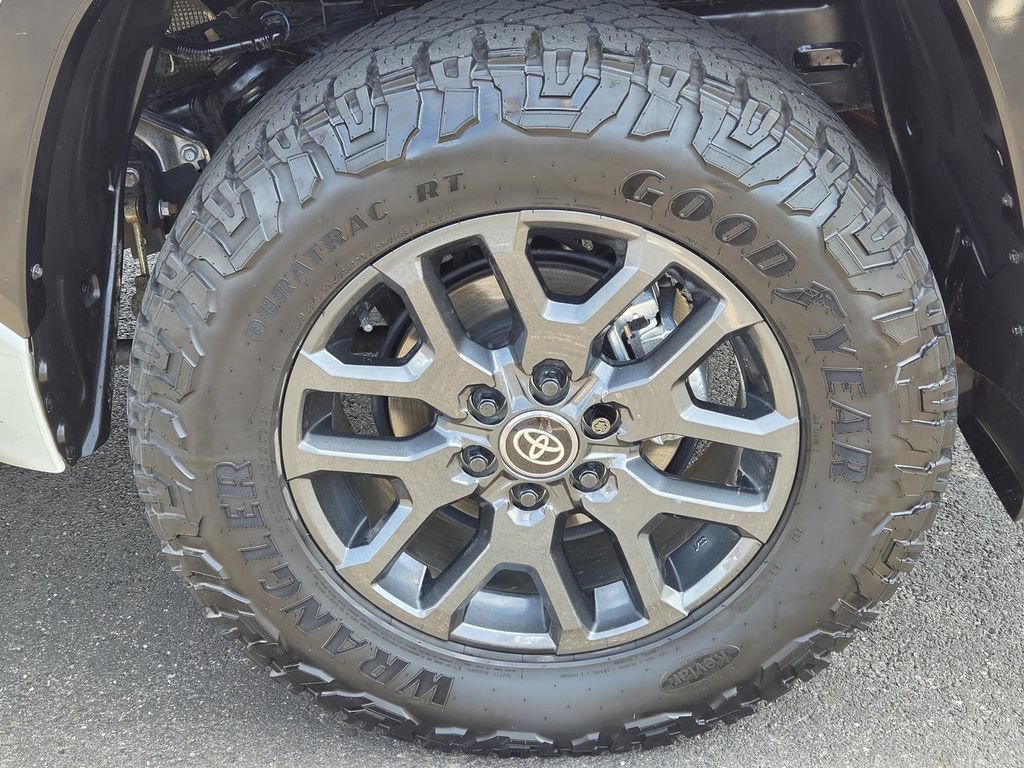 Used 2025 Toyota Tundra Platinum AWD/4WD image 46