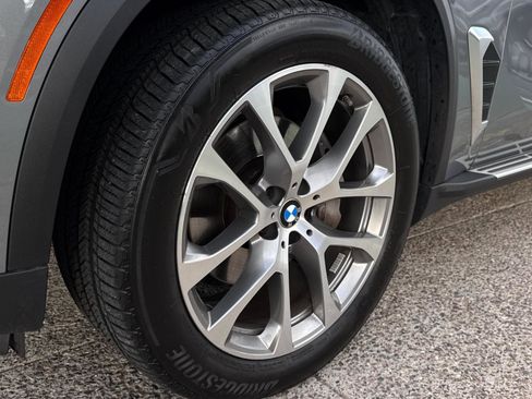 Used 2024 BMW X5 xDrive40i w/ Premium Package image 13