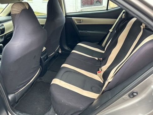 Used 2016 Toyota Corolla LE image 11