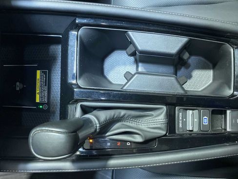 Used 2025 Honda Accord Touring image 17