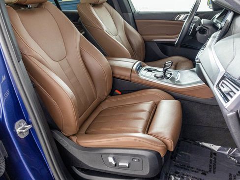 Used 2022 BMW X5 xDrive40i w/ Premium Package image 49