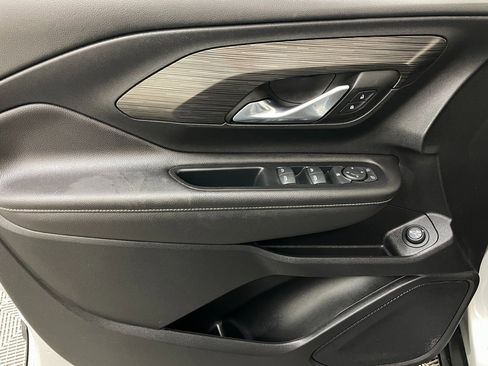 Certified 2022 GMC Terrain SLE w/ Driver Convenience Package image 23