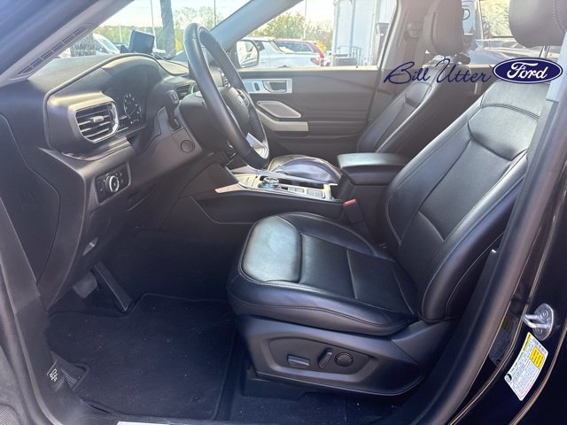 Used 2023 Ford Explorer Limited w/ Limited Technology Package RWD image 5