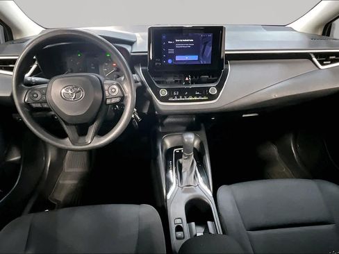 Used 2025 Toyota Corolla LE FWD image 16