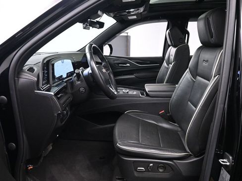 Used 2022 Cadillac Escalade Sport w/ Touring Package AWD/4WD image 14