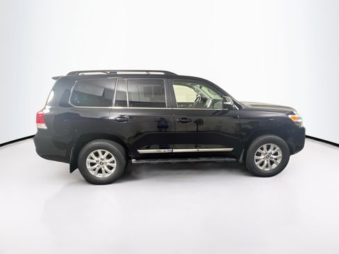 Used 2018 Toyota Land Cruiser w/ Carpet Mat Package AWD/4WD image 4