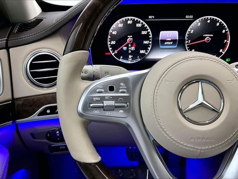 Used 2019 Mercedes-Benz S 560 Sedan image 21