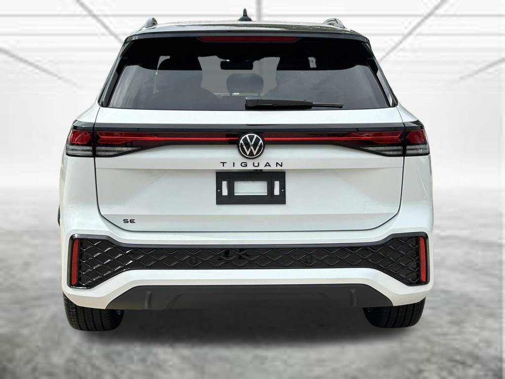 New 2026 Volkswagen Tiguan SE R-Line FWD image 5